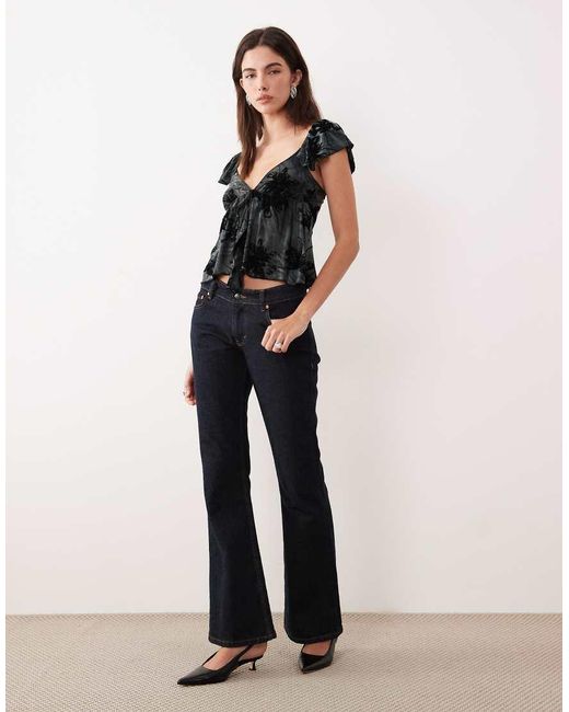 Motel Black Fonzie Ruffle Top