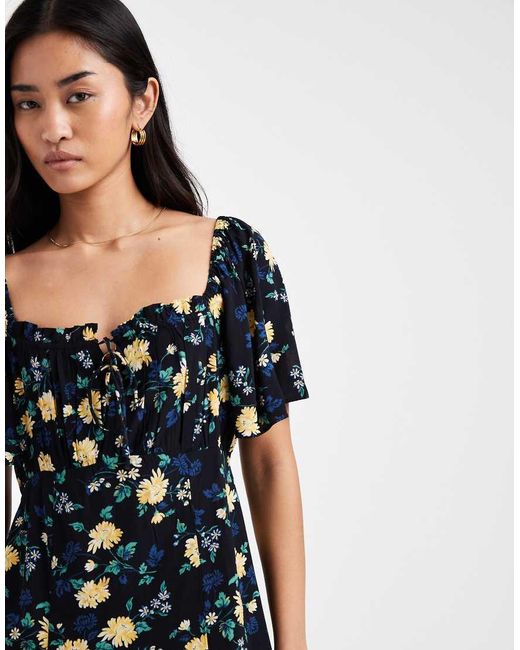 Levi's Black Amara Flutter Sleeve Midi Dresswith Floral Print