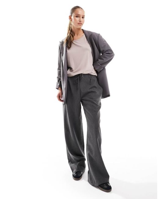 ONLY Natural Soft Round Neck T-shirt