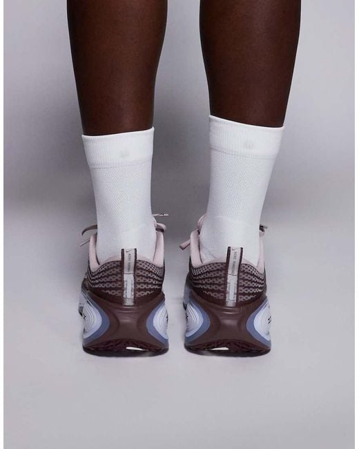 Nike Metallic Vomero Plus Trainers