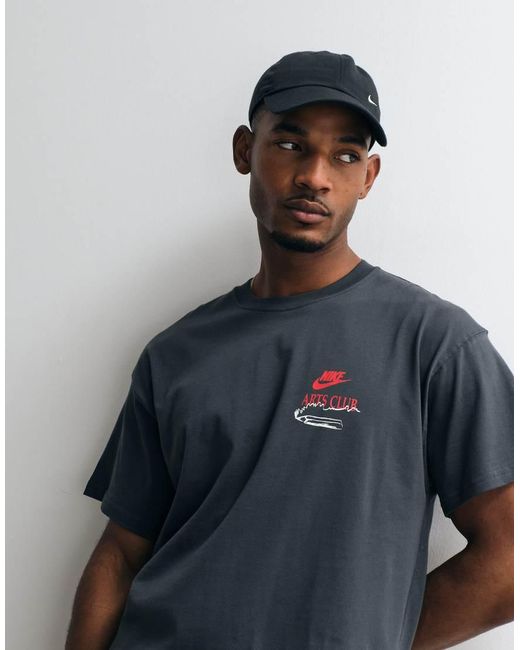 Nike Blue Arts Club Graphic T-Shirt for men