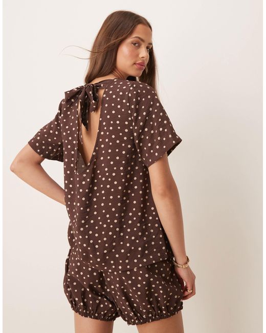 Top à pois d'ensemble avec dos ouvert et liens ASOS en coloris Brown