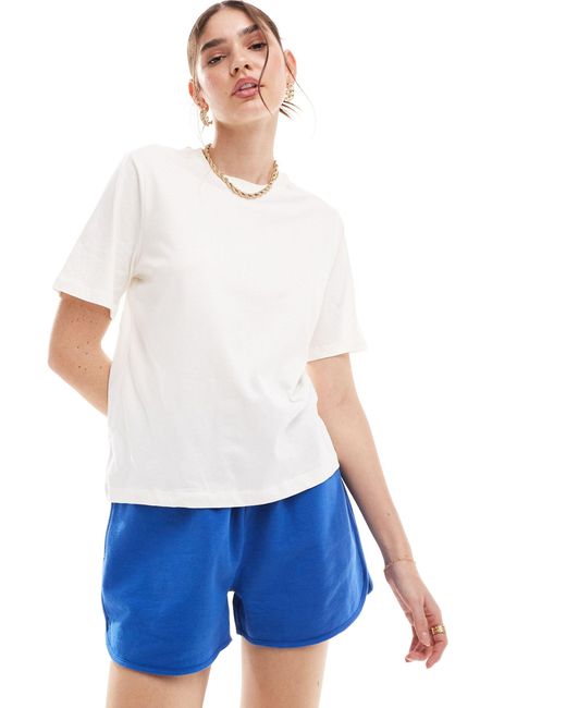 Game changer - t-shirt bianca squadrata con stampa sul retro di ONLY in Blue
