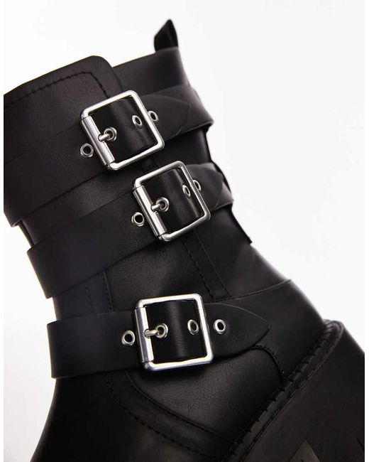 Botas Biker Negras Con Suela Gruesa Y Detalle De Hebilla Luke De Wide Fit TOPSHOP de color Black