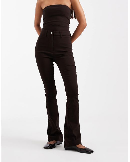 Pantalon ajusté d'ensemble Collusion en coloris Black