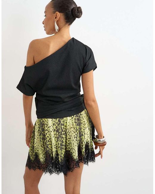 TOPSHOP Black Crinkle Off Shoulder Tie Front Top