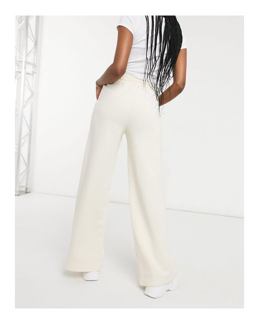 Bershka joggingbroek Met Wijde Pijpen in het Naturel - Bespaar 14% - Lyst