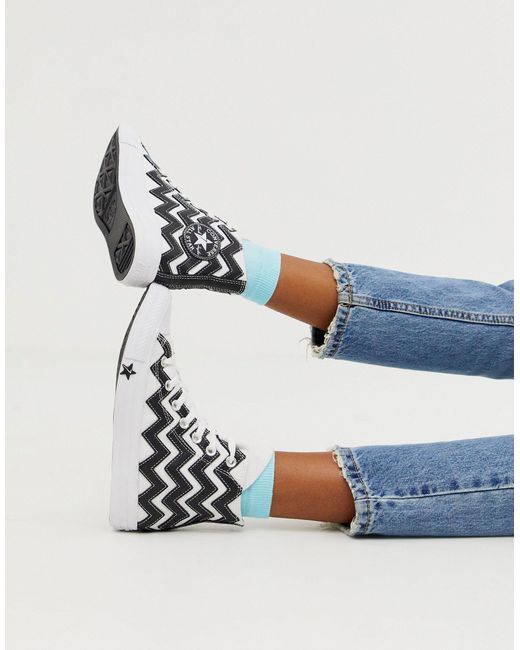 black zig zag converse