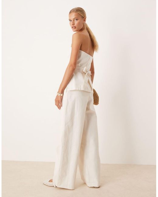 Tala Strapless Top Van Zware Linnenmix Met Lange Pasvorm in het Natural