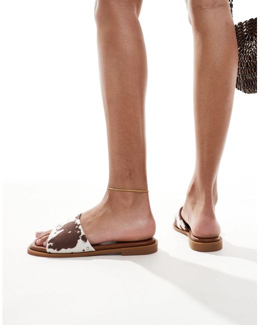 London Rebel White Flat Sandals With Studded Straps