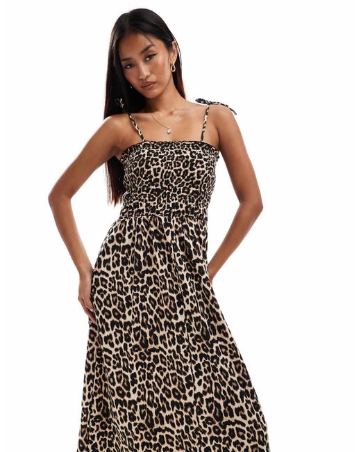 ONLY White – maxikleid mit schleifendetail und leopardenmuster