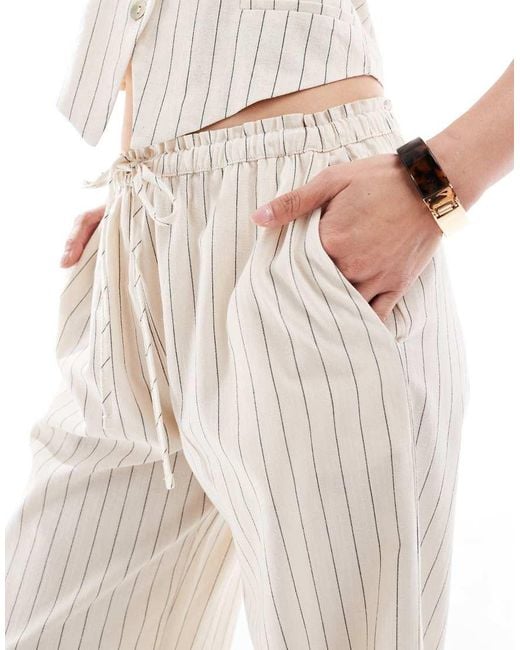 Pull&Bear Rustieke Broek Met Wijde Pijpen in het White