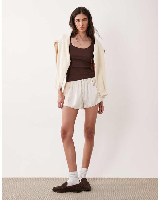 Jdy Brown Scoop Neck T-shirt