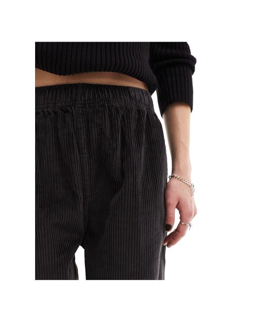 Easy - pantaloni unisex di Obey in Black