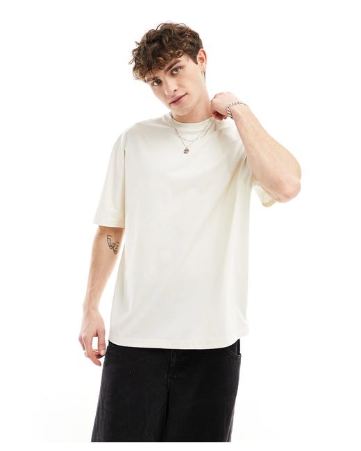 T-shirt oversize color bianco sporco con stampa sul retro stile skate di ASOS in White da Uomo