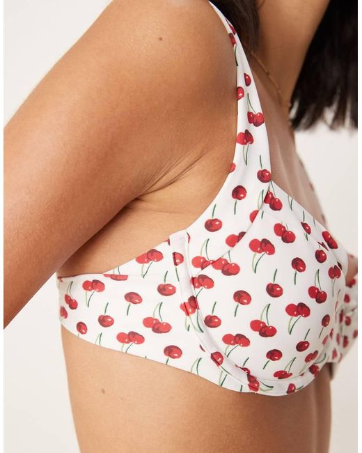 Abercrombie & Fitch Gerimpeld Bikinitopje Met Beugels En Kersenprint, Deel Van Co-Ord Set in het Multicolor