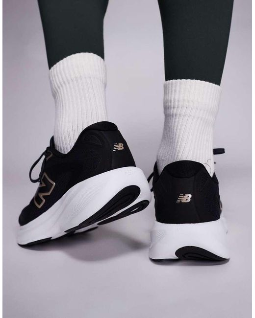 New Balance Black 680 Running Trainers