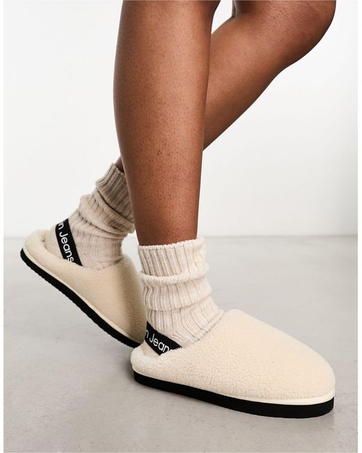 Home slippers canada 2025