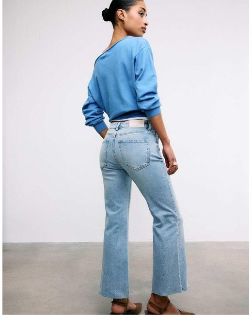 Stradivarius Blue D78 Cropped Flared Jeans