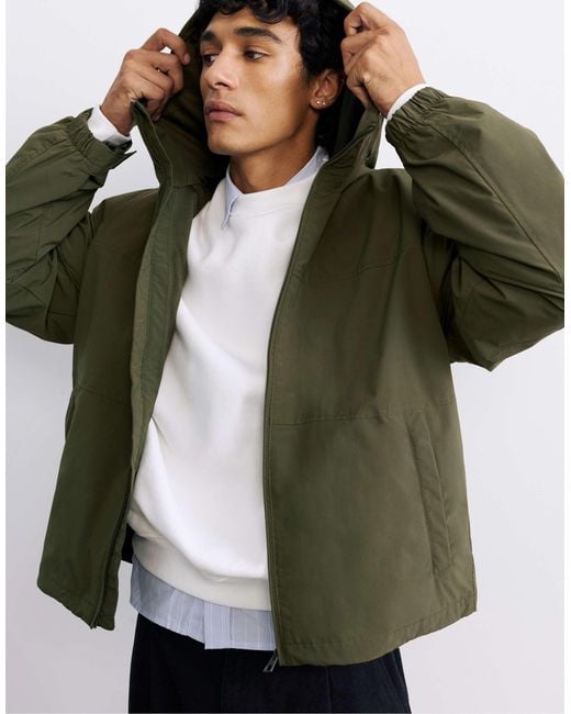 Imperméable léger à capuche kaki Pull&Bear pour homme en coloris Green