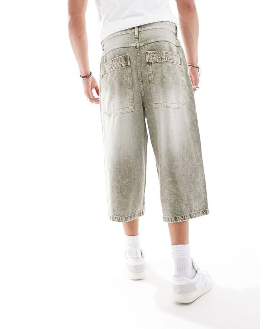 Pantaloncini di jeans super ampi lavaggio green cast di Bershka in Gray da Uomo