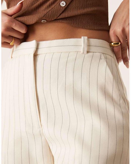 Abercrombie & Fitch Natural High Rise Loose Trousers