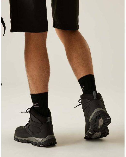 Regatta Black Holcombe Classic Walking Boots for men