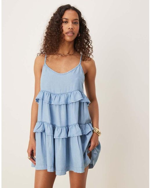 ASOS Zachte Aangerimpelde Denim Mini-Jurk Met Stroken En Franjes in het Blue