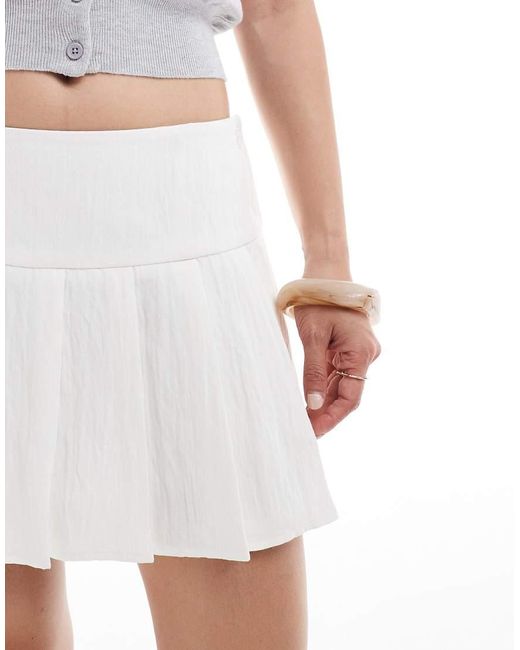 Stradivarius White Pleated Mini Skirt