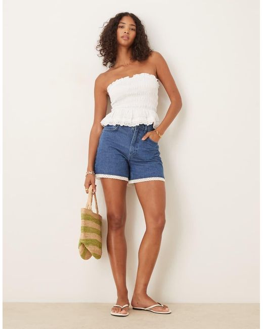 Top A Fascia Arricciato Con Volant Sul Fondo di ASOS in Blue