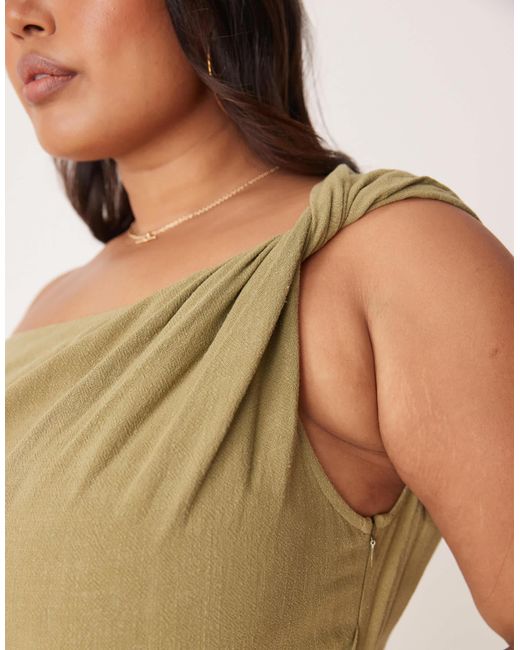 Asos design curve - robe mi-longue en lin avec épaule torsadée tombante et jupe croisée - kaki ASOS en coloris Natural