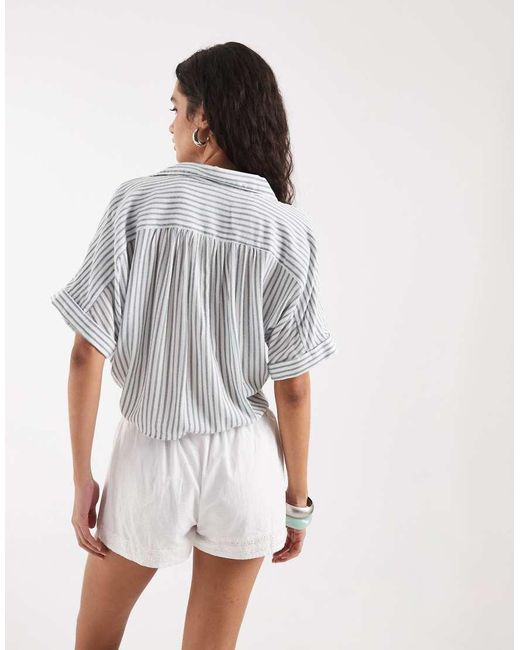 ONLY White Knot Front Cropped Shirt