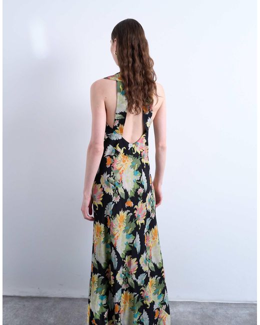 Robe longue à imprimé fleuri vintage avec col montant bénitier et coutures contrastantes TOPSHOP en coloris White