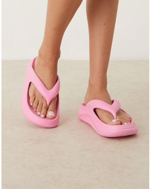 ASOS Pink – fudge – zehenstegsandalen