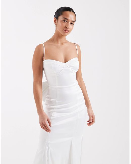 Robe TFNC London en coloris White