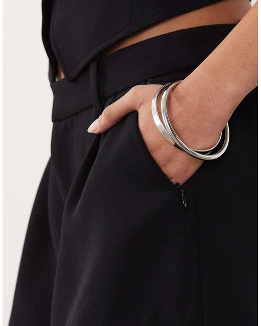 GOOD AMERICAN Black Luxe Suiting Shorts Co-Ord