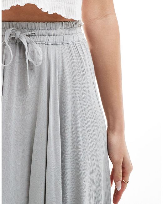 Jupe longue texturée à ourlet mouchoir - clair Miss Selfridge en coloris Gray