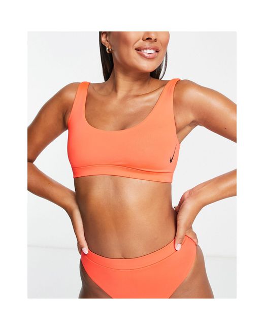 Nike Sneakerkini - Bikinitop Met Lage Ronde Hals in het Orange