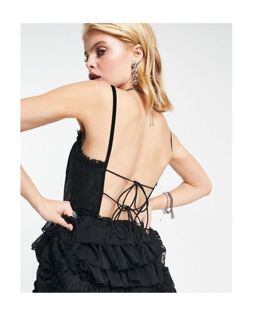 Vestito lungo stile corsetto e a balze di Reclaimed (vintage) in Black