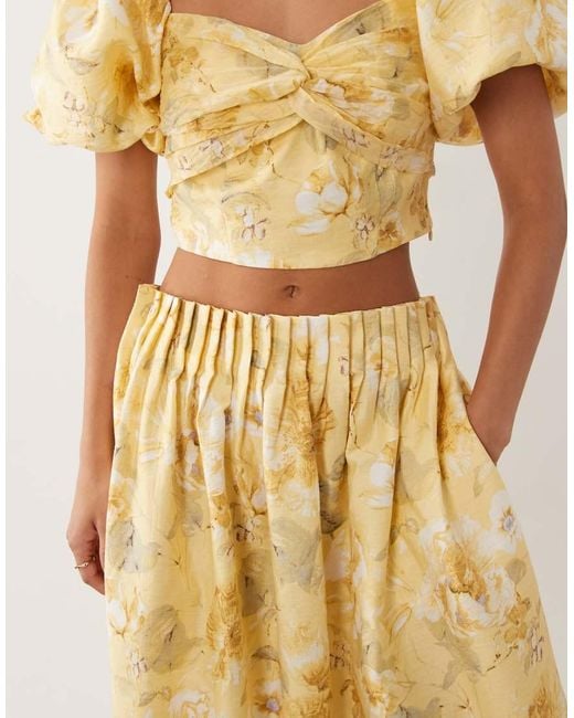 Y.A.S Natural Voluminous Midi Skirt