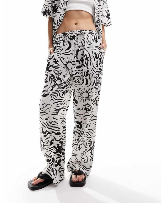 Iisla & Bird White Graphic Print Loose Fit Beach Pants