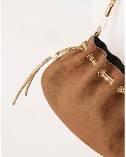 Sac porté épaule en imitation daim avec anse ajustable contrastante à imprimé serpent ASOS en coloris Brown