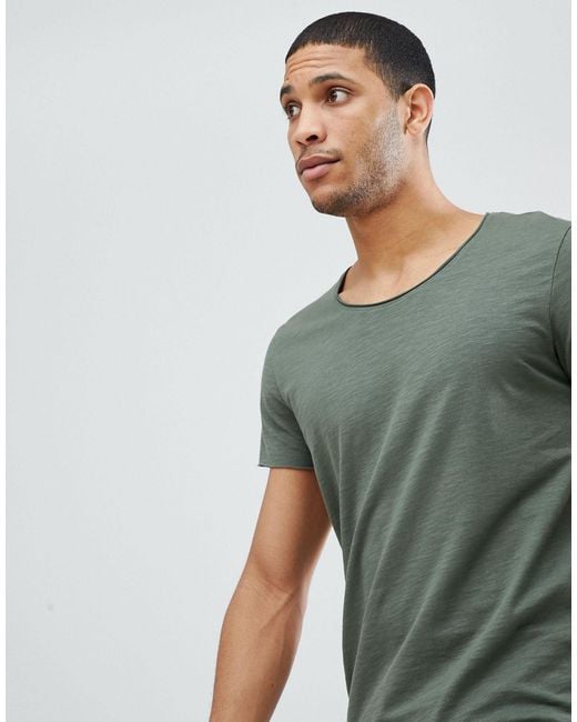 deep round neck t shirt mens