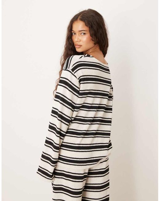 Camiseta A Rayas Monocromáticas Extragrande De Manga Larga Con Cuello De Pico De Punto De (Parte De Un Conjunto)-Negro ASOS de color White
