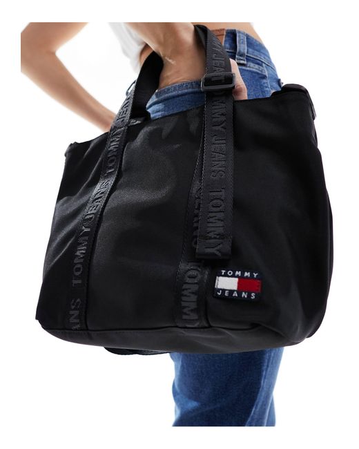 Bolso tote pequeño daily Tommy Hilfiger de color Black