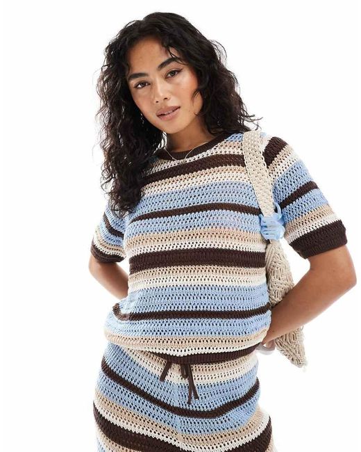 T-Shirt Squadrata di ASOS in Gray