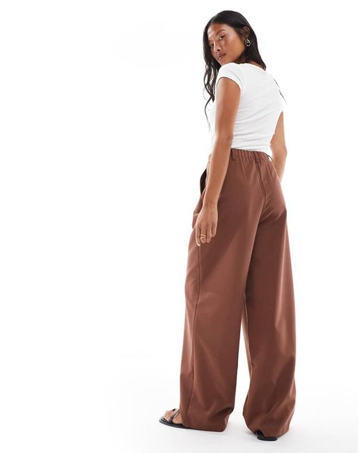 Pantaloni Sartoriali A Fondo Ampio Marroni di Miss Selfridge in Brown