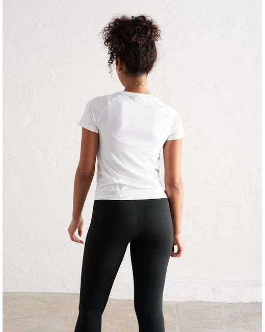 Aim'n White Soft Basic Short Sleeve
