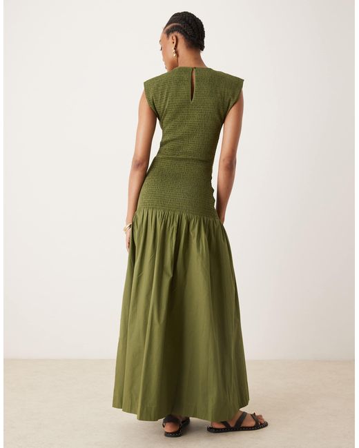 Asos design tall - robe longue froncée en popeline à taille basse et col montant - olive foncé ASOS en coloris Green