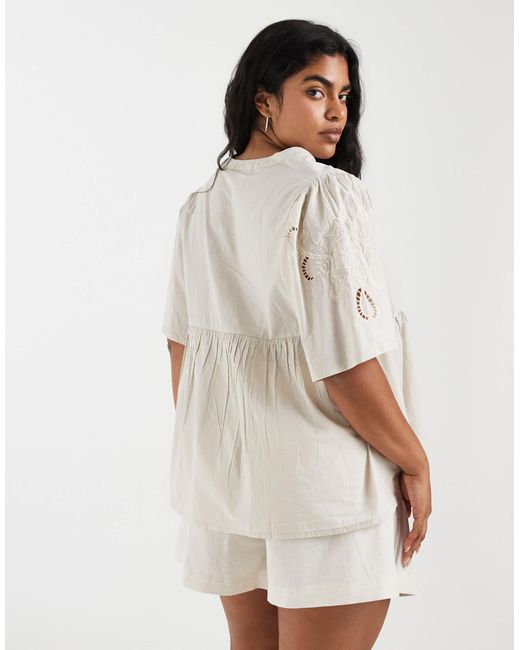 ONLY White – bestickte bluse
